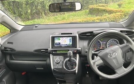 Toyota Wish II, 2017 год, 1 398 111 рублей, 22 фотография