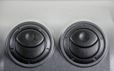 Dacia Logan I, 2009 год, 568 000 рублей, 32 фотография