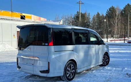 Honda Stepwgn IV, 2017 год, 1 720 001 рублей, 4 фотография