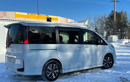 Honda Stepwgn IV, 2017 год, 1 720 001 рублей, 7 фотография