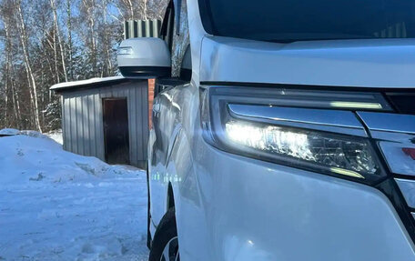 Honda Stepwgn IV, 2017 год, 1 720 001 рублей, 2 фотография