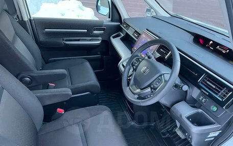 Honda Stepwgn IV, 2017 год, 1 720 001 рублей, 16 фотография