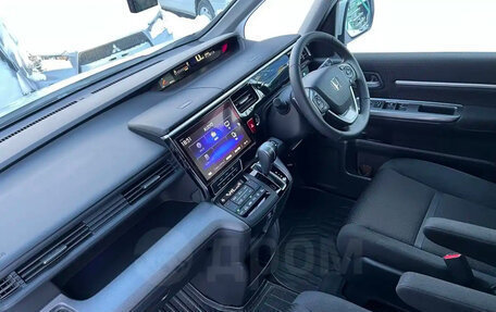 Honda Stepwgn IV, 2017 год, 1 720 001 рублей, 20 фотография