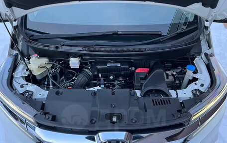 Honda Stepwgn IV, 2017 год, 1 720 001 рублей, 14 фотография