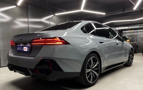 BMW 5 серия, 2023 год, 8 900 000 рублей, 4 фотография