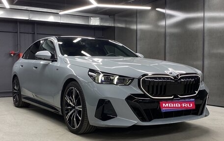 BMW 5 серия, 2023 год, 8 900 000 рублей, 1 фотография