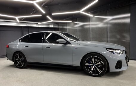 BMW 5 серия, 2023 год, 8 900 000 рублей, 12 фотография