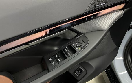 BMW 5 серия, 2023 год, 8 900 000 рублей, 16 фотография