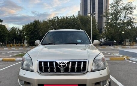 Toyota Land Cruiser Prado 120 рестайлинг, 2007 год, 1 870 000 рублей, 2 фотография