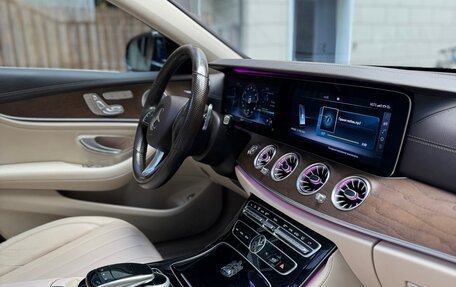 Mercedes-Benz E-Класс, 2017 год, 3 290 000 рублей, 15 фотография