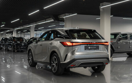 Lexus RX IV рестайлинг, 2025 год, 8 000 000 рублей, 5 фотография