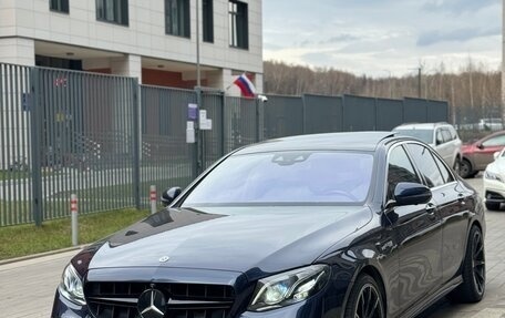 Mercedes-Benz E-Класс, 2017 год, 3 290 000 рублей, 17 фотография