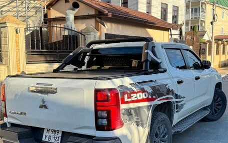 Mitsubishi L200, 2024 год, 4 950 000 рублей, 4 фотография