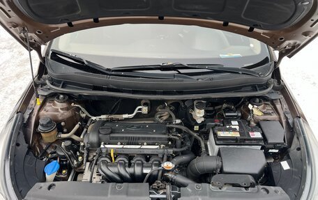 Hyundai Solaris II рестайлинг, 2015 год, 900 000 рублей, 3 фотография