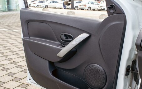 Renault Logan II, 2021 год, 855 000 рублей, 12 фотография