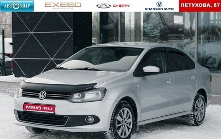 Volkswagen Polo VI (EU Market), 2012 год, 800 000 рублей, 1 фотография
