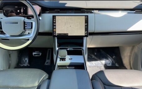 Land Rover Range Rover IV рестайлинг, 2024 год, 15 270 000 рублей, 13 фотография