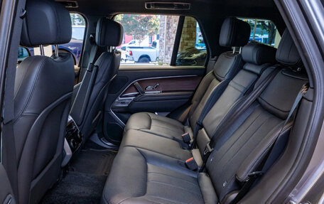 Land Rover Range Rover IV рестайлинг, 2024 год, 15 720 500 рублей, 10 фотография