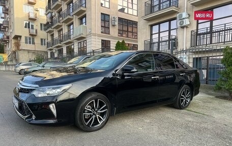 Toyota Camry, 2017 год, 2 550 000 рублей, 2 фотография