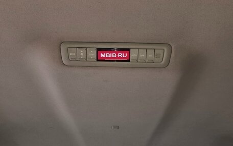 Toyota Alphard III, 2005 год, 1 750 000 рублей, 24 фотография