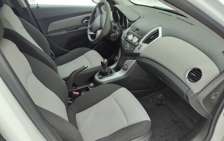 Chevrolet Cruze II, 2013 год, 750 000 рублей, 11 фотография