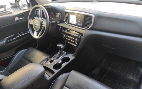 KIA Sportage IV рестайлинг, 2018 год, 2 299 000 рублей, 10 фотография