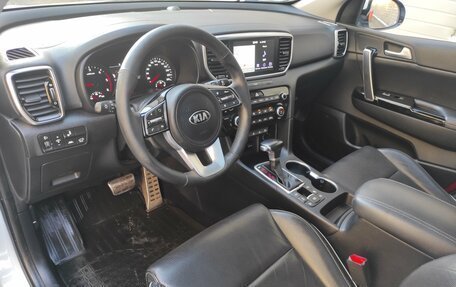 KIA Sportage IV рестайлинг, 2018 год, 2 299 000 рублей, 9 фотография