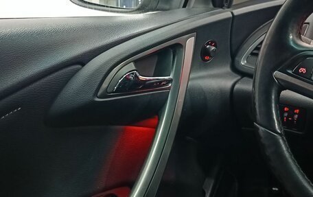 Opel Astra J, 2011 год, 595 000 рублей, 15 фотография