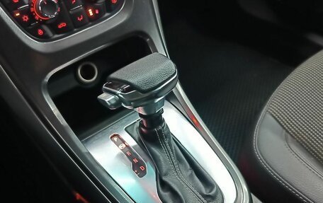 Opel Astra J, 2011 год, 595 000 рублей, 16 фотография