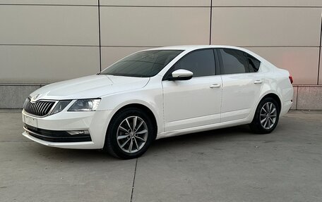 Skoda Octavia, 2021 год, 1 700 000 рублей, 3 фотография