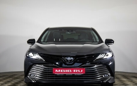 Toyota Camry, 2018 год, 2 899 000 рублей, 2 фотография