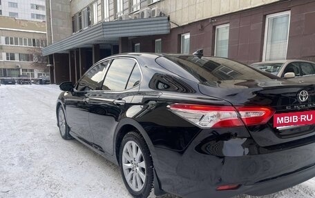 Toyota Camry, 2020 год, 3 050 000 рублей, 6 фотография