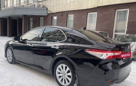 Toyota Camry, 2020 год, 3 050 000 рублей, 8 фотография