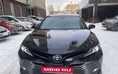 Toyota Camry, 2020 год, 3 050 000 рублей, 10 фотография