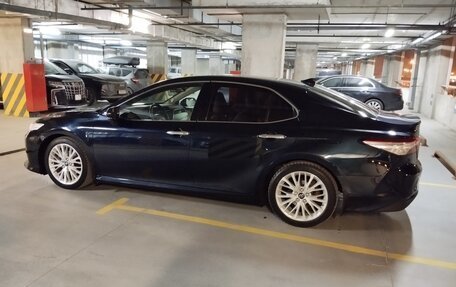 Toyota Camry, 2018 год, 2 600 000 рублей, 6 фотография