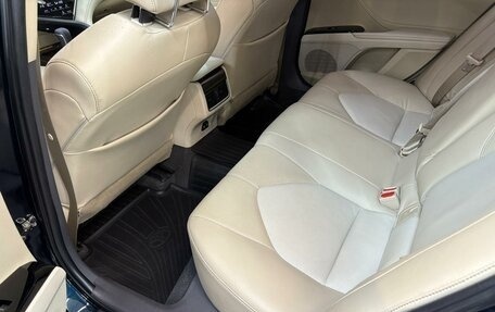 Toyota Camry, 2018 год, 2 600 000 рублей, 9 фотография