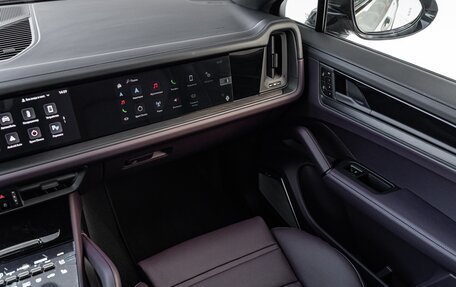 Porsche Cayenne III, 2025 год, 18 790 000 рублей, 19 фотография