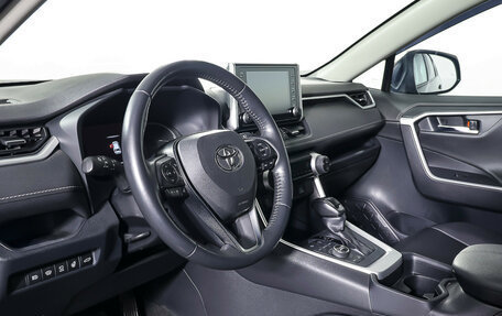 Toyota RAV4, 2021 год, 3 498 000 рублей, 14 фотография