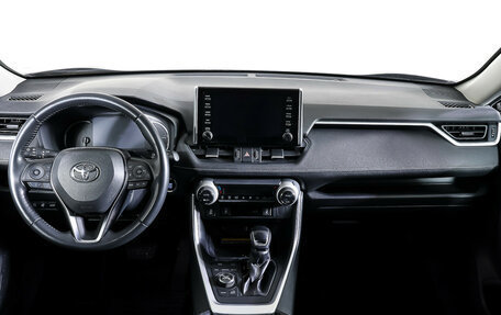 Toyota RAV4, 2021 год, 3 498 000 рублей, 13 фотография