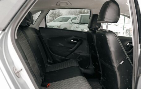 Volkswagen Polo VI (EU Market), 2012 год, 800 000 рублей, 17 фотография