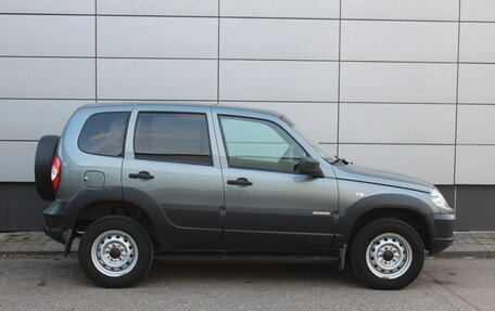 Chevrolet Niva I рестайлинг, 2017 год, 684 000 рублей, 4 фотография