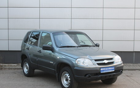 Chevrolet Niva I рестайлинг, 2017 год, 684 000 рублей, 3 фотография