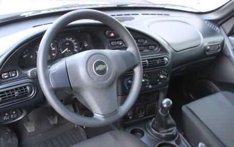 Chevrolet Niva I рестайлинг, 2017 год, 684 000 рублей, 10 фотография