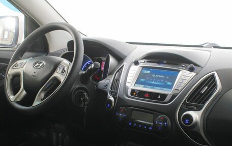 Hyundai ix35 I рестайлинг, 2013 год, 980 000 рублей, 9 фотография