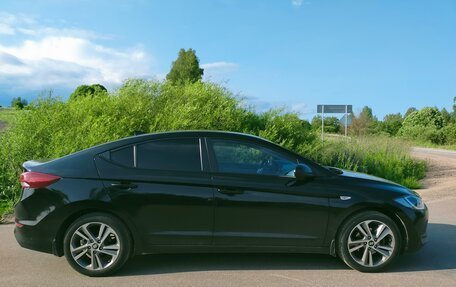 Hyundai Elantra VI рестайлинг, 2017 год, 1 220 000 рублей, 3 фотография