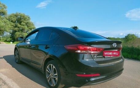 Hyundai Elantra VI рестайлинг, 2017 год, 1 220 000 рублей, 6 фотография