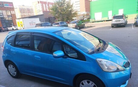 Honda Fit III, 2009 год, 595 000 рублей, 2 фотография