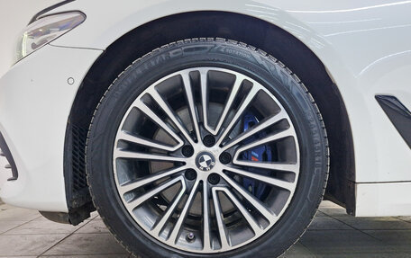 BMW 5 серия, 2019 год, 2 870 000 рублей, 12 фотография