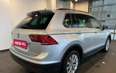 Volkswagen Tiguan II, 2020 год, 2 240 000 рублей, 3 фотография
