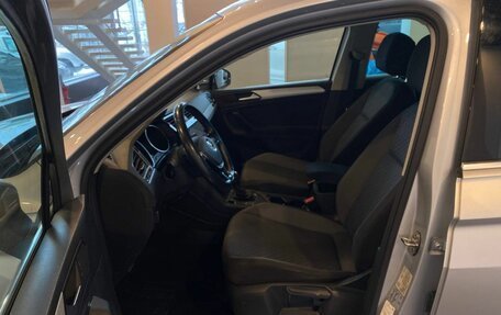 Volkswagen Tiguan II, 2020 год, 2 240 000 рублей, 16 фотография